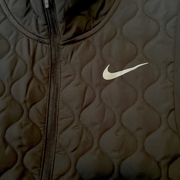 Nike Running Vest - Picture 3 of 6